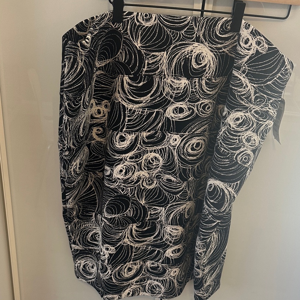 Elegant Black and White Swirl Skirt